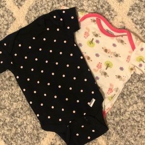 Gerber baby girl onesies bundle set